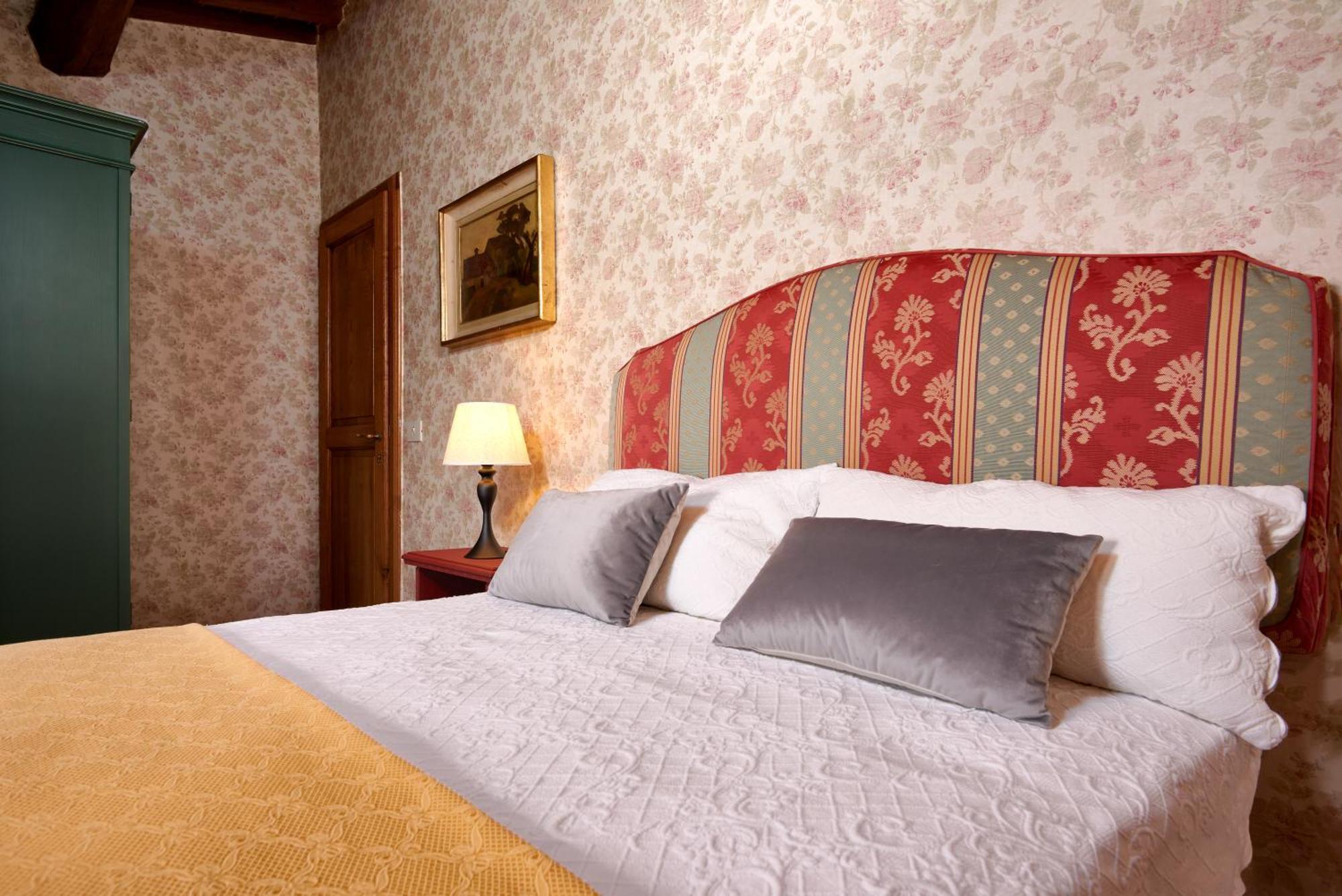 Agriturismo Torreghiotta ปิสโตยา ภายนอก รูปภาพ